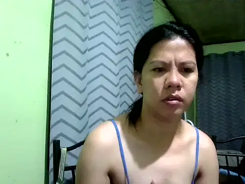 Snapshot of annawet chatting on September 2025 08:43:01 PM annawet online show from September 2025 08:43:01 PM