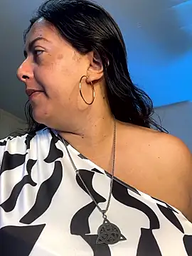 evelyn harpeery online show from June 2026 10:40:01 AM