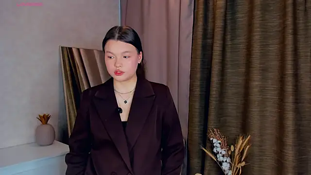 Snapshot of WindyAske chatting on December 2025 01:39:02 PM WindyAske online show from December 2025 01:39:02 PM