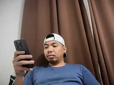 chubbybear 08 online show from February 2026 06:33:02 PM