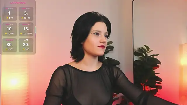 RowenMoon online show from March 2026 09:22:02 PM