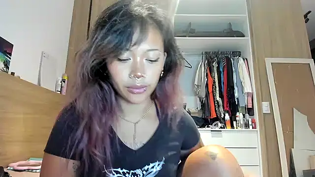 Snapshot of heavenngirlyy444 chatting on December 2025 07:14:02 AM heavenngirlyy444 online show from December 2025 07:14:02 AM