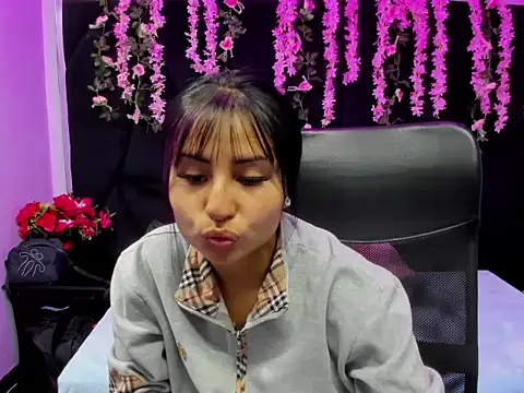 Channell Rousse online show from February 2026 01:06:02 PM