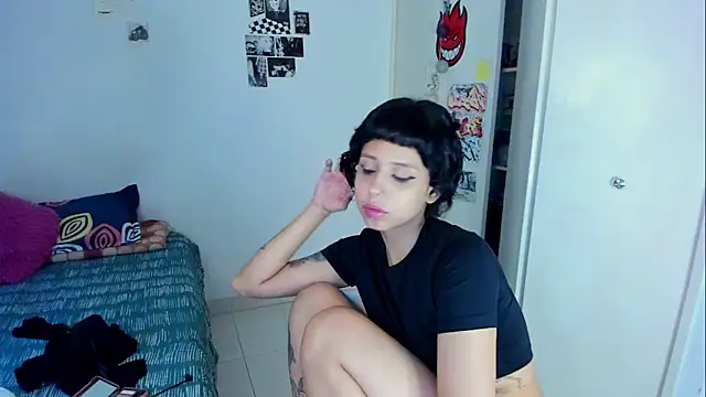 harakitty  online show from April 2026 10:29:02 PM