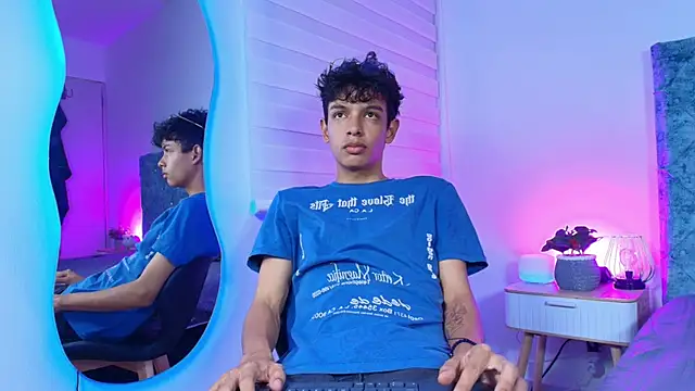 maxfrost 1 online show from January 2026 07:28:02 PM