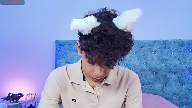 maxfrost 1 online show from February 2026 07:28:01 PM