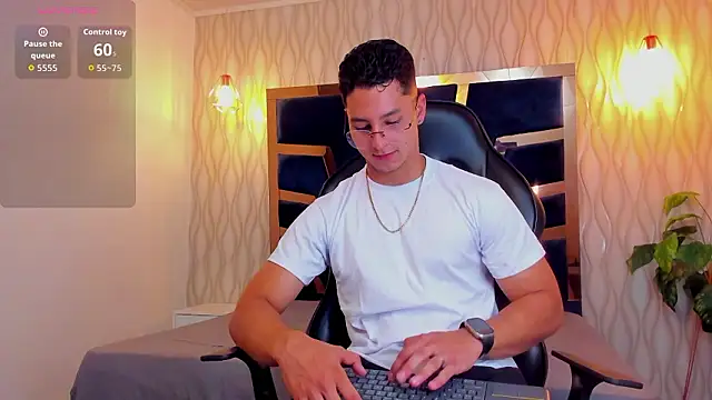 Snapshot of Noah_Clarkk chatting on March 2026 05:43:01 PM Noah Clarkk online show from March 2026 05:43:01 PM