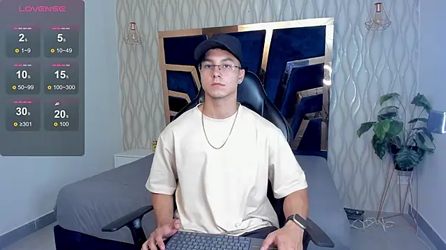 Snapshot of Noah_Clarkk chatting on March 2026 05:19:02 PM Noah Clarkk online show from March 2026 05:19:02 PM