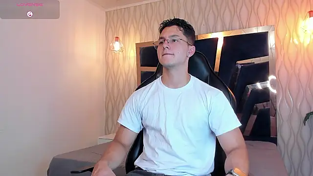 Snapshot of Noah_Clarkk chatting on March 2026 05:27:02 PM Noah Clarkk online show from March 2026 05:27:02 PM