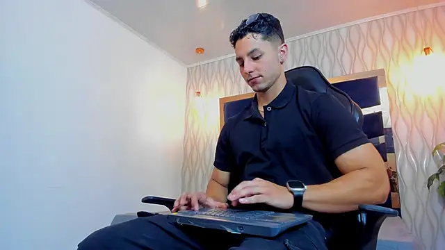 Snapshot of Noah_Clarkk chatting on March 2026 05:29:01 PM Noah Clarkk online show from March 2026 05:29:01 PM