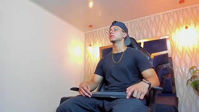 Snapshot of Noah_Clarkk chatting on March 2026 05:29:01 PM Noah Clarkk online show from March 2026 05:29:01 PM