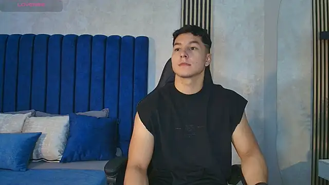 Noah Clarkk online show from June 2026 05:33:02 PM