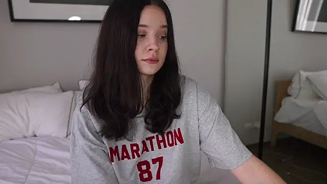 bonjour nihao hello online show from January 2026 03:33:01 AM