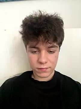 Snapshot of jaaydenx17 chatting on December 2025 10:43:01 AM jaaydenx17 online show from December 2025 10:43:01 AM