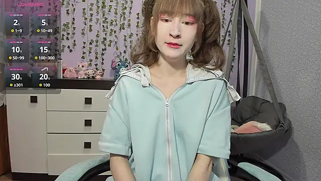 Yoonhee ki online show from May 2026 04:04:02 PM