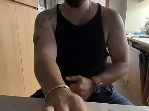 XhotLatte online show from June 2026 09:39:01 PM