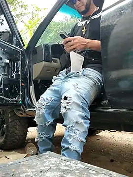 Snapshot of PIGHIGHDIRTY_p0 chatting on February 2026 09:33:02 PM PIGHIGHDIRTY p0 online show from February 2026 09:33:02 PM