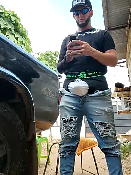 Snapshot of PIGHIGHDIRTY_p0 chatting on March 2026 07:31:02 PM PIGHIGHDIRTY p0 online show from March 2026 07:31:02 PM