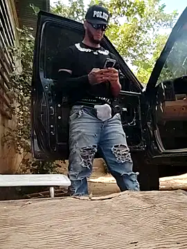 Snapshot of PIGHIGHDIRTY_p0 chatting on March 2026 06:23:02 PM PIGHIGHDIRTY p0 online show from March 2026 06:23:02 PM