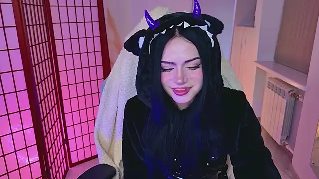 Snapshot of Dark_Diva chatting on May 2026 09:22:01 PM Dark Diva online show from May 2026 09:22:01 PM