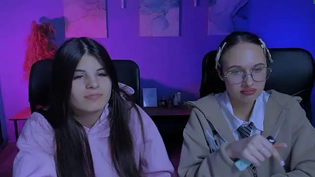 lizzie boom  online show from March 2026 08:19:02 PM