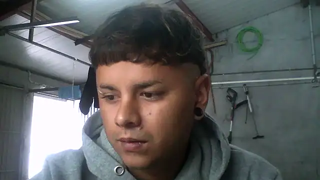 Sickbooy69 online show from May 2026 09:37:01 AM