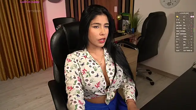 Snapshot of secretary_bj chatting on November 2025 08:31:01 PM secretary bj online show from November 2025 08:31:01 PM