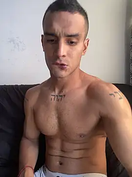 Maicol xxxx online show from February 2026 01:52:02 PM