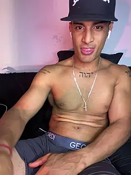 Maicol xxxx online show from March 2026 06:29:02 AM