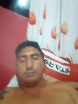 Yrresistible666 online show from February 2026 03:43:01 AM