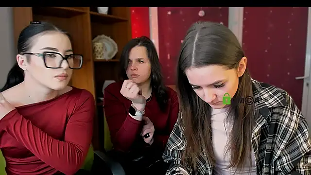 Snapshot of lole_ti chatting on January 2026 07:17:01 PM lole ti online show from January 2026 07:17:01 PM