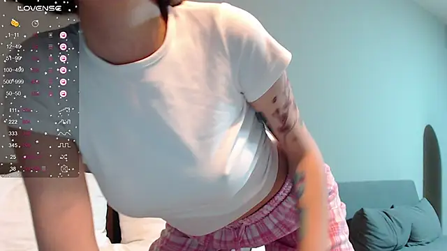 niia mur online show from March 2026 03:13:02 PM