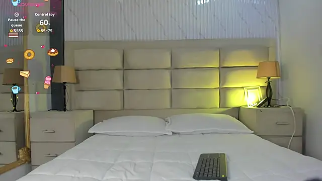 ManuelaEvans  online show from February 2026 09:34:01 PM