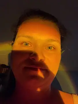 Snapshot of Lucifer-04 chatting on December 2025 05:25:02 AM Lucifer-04 online show from December 2025 05:25:02 AM