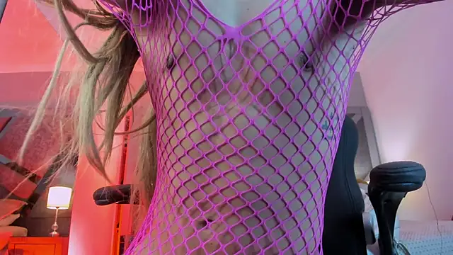 Charlotteinpole online show from March 2026 03:50:01 AM