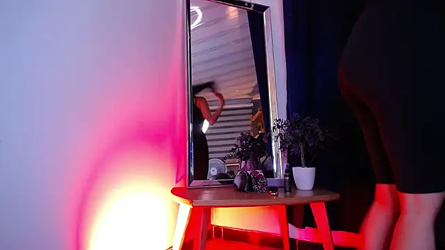 Snapshot of Emilyy05_ chatting on February 2026 03:05:02 AM Emilyy05 online show from February 2026 03:05:02 AM