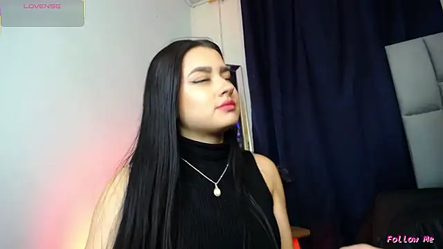 Snapshot of Emilyy05_ chatting on March 2026 03:12:01 AM Emilyy05 online show from March 2026 03:12:01 AM