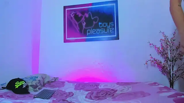 Pleasure boys hot online show from April 2026 05:54:02 PM