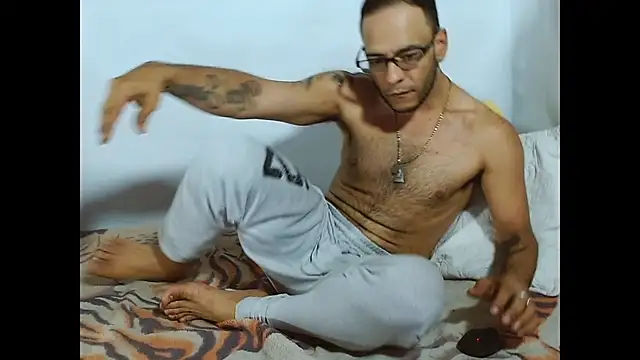 Snapshot of Alphamaster_92 chatting on March 2026 05:11:01 AM Alphamaster 92 online show from March 2026 05:11:01 AM