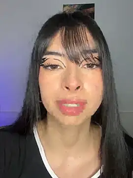 junorise23 online show from May 2026 04:29:02 AM