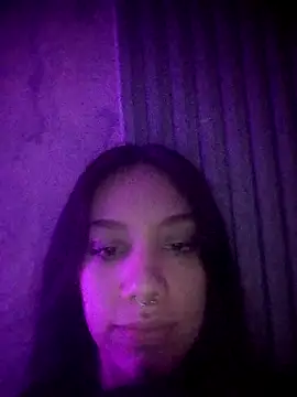 Snapshot of valerria_44 chatting on February 2026 11:44:01 PM valerria 44 online show from February 2026 11:44:01 PM