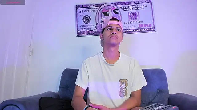 Victor LatinBoy online show from April 2026 11:48:01 AM