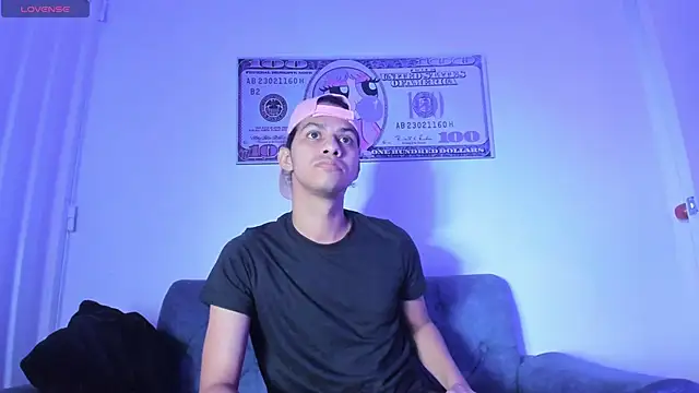 Victor LatinBoy online show from May 2026 12:02:01 PM