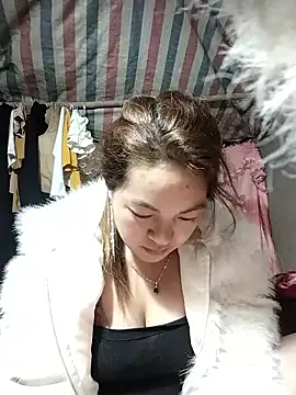 Lucky cutee online show from January 2026 11:28:01 PM