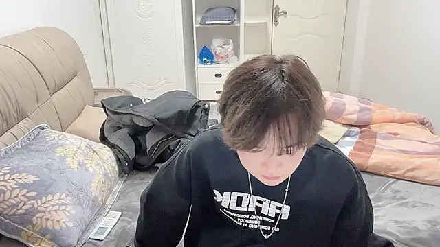 junnan001 online show from December 2025 03:19:01 PM