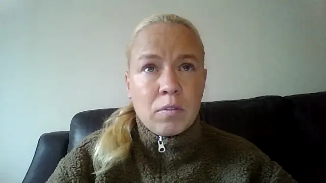 jennyblondeuk online show from February 2026 03:27:02 PM