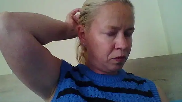 jennyblondeuk online show from April 2026 04:59:02 PM