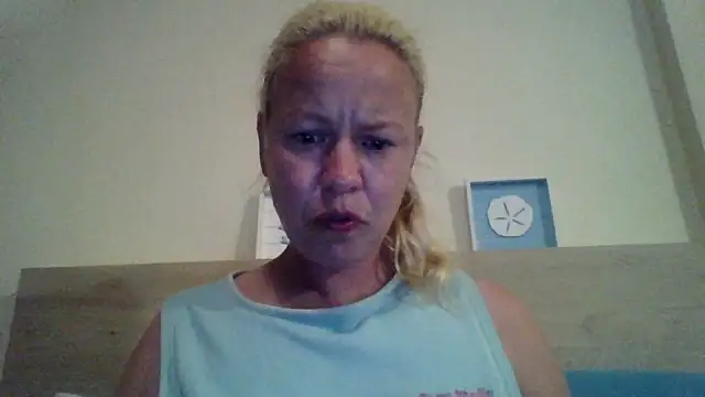 jennyblondeuk online show from April 2026 09:32:02 PM