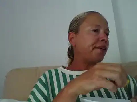 jennyblondeuk online show from June 2026 04:16:02 PM