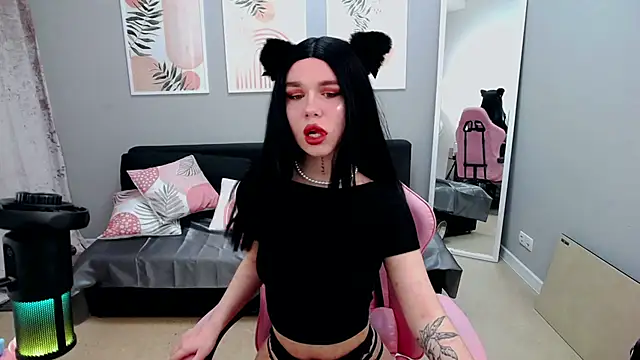 GabbieWhite online show from February 2026 07:42:02 PM